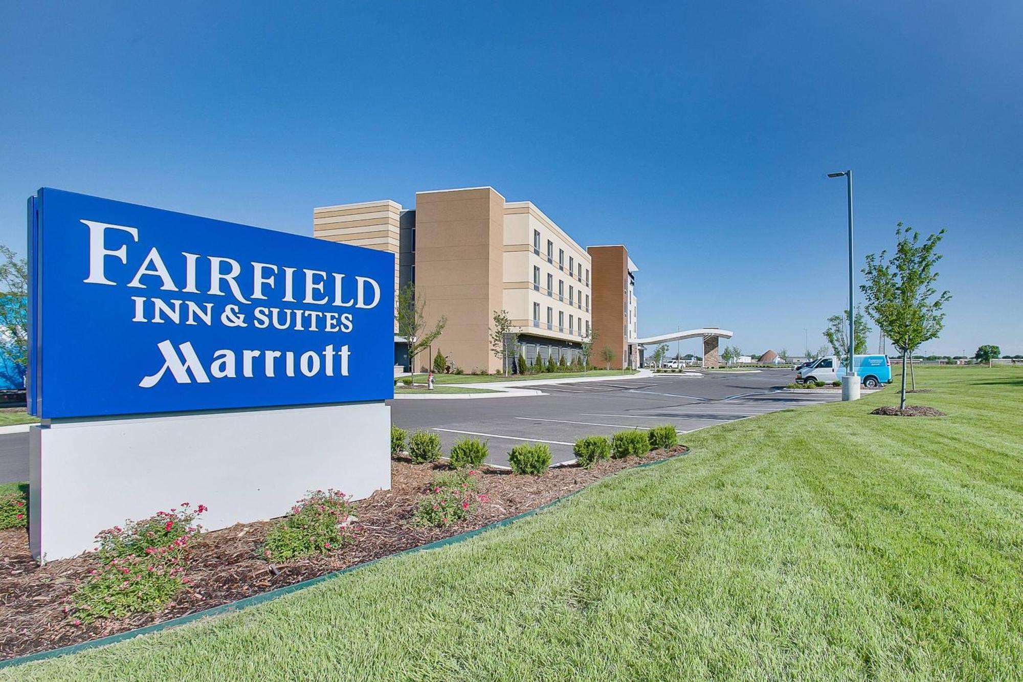 Fairfield Inn & Suites By Marriott Wichita East Exterior photo
